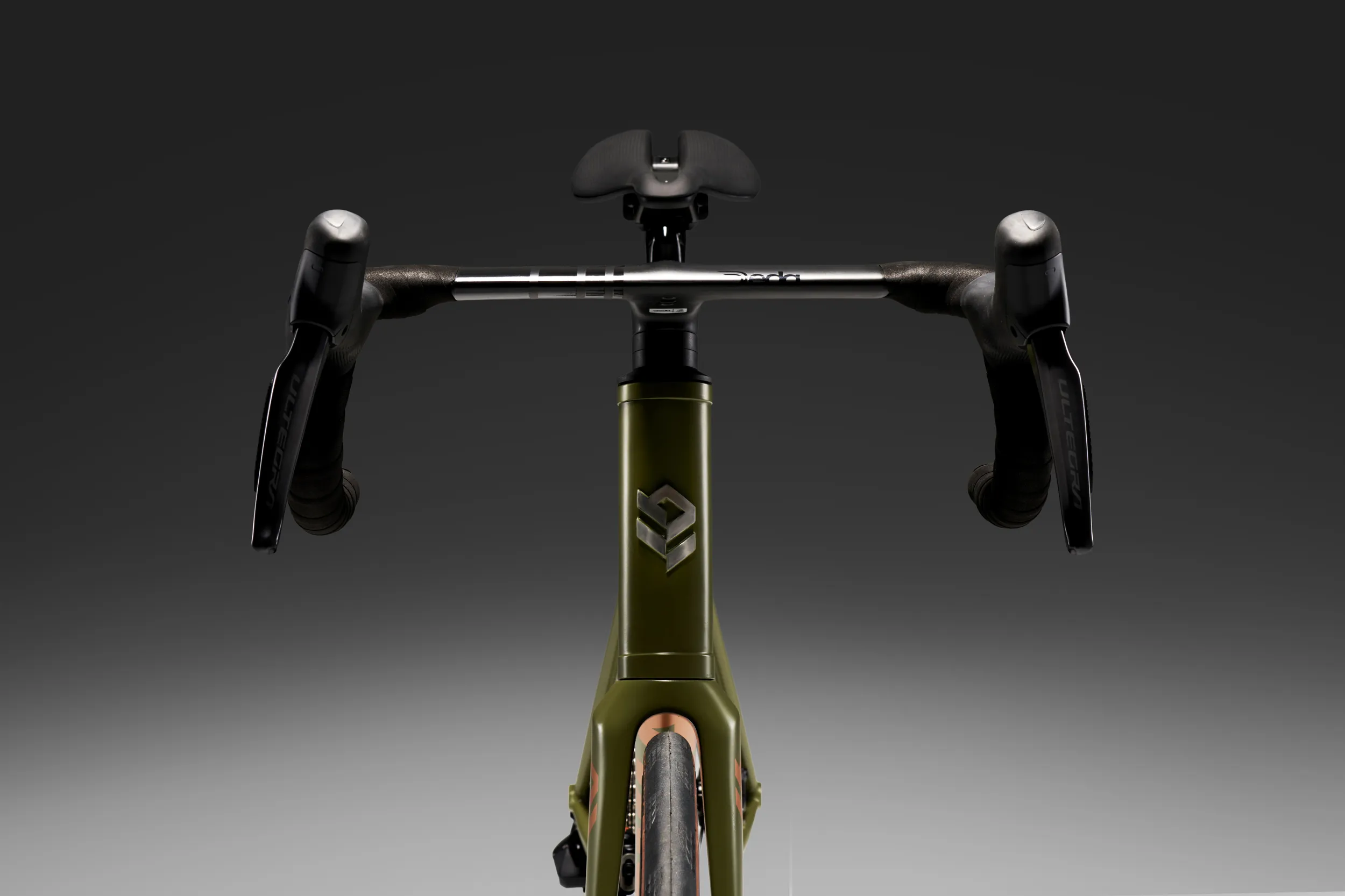 Vista frontal del cockpit de Oxia Katharsis